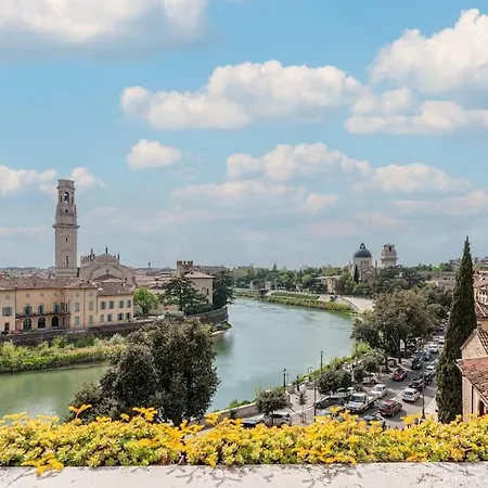 Domus - Residenza Ponte Pietra Appartamento