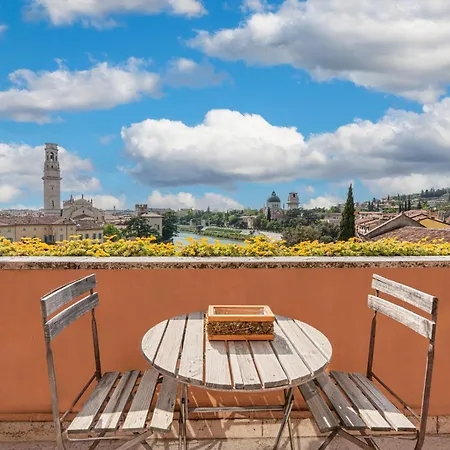 Residenza Ponte Pietra - Domus * فيرونا