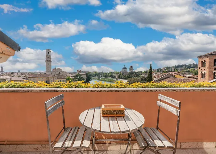 Domus - Residenza Ponte Pietra * Verona