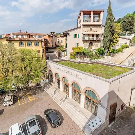 Domus - Residenza Ponte Pietra *